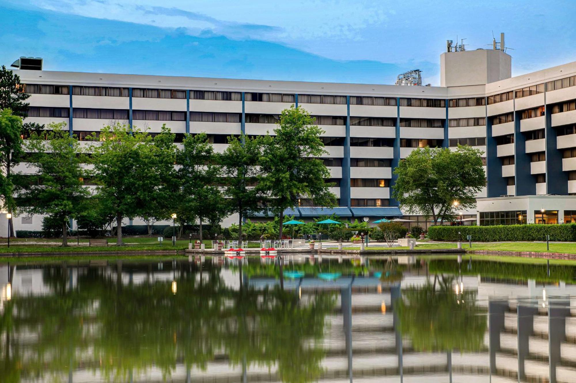 Doubletree Suites By Hilton Raleigh-Durham Exterior foto